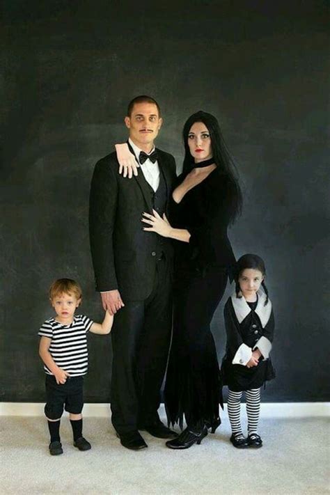 Disfraces familia Addams caseros: ¡Ideas originales。